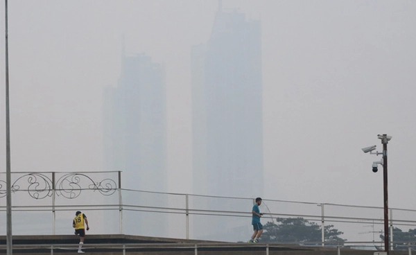 เช็กค่าฝุ่น PM 2.5 เช้านี้ เกินมาตรฐาน 43 จังหวัด แนวโน้มเพิ่มขึ้น 6 ก.พ.