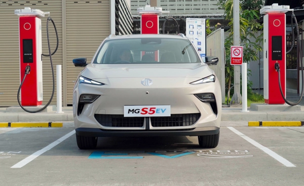 5 ฟีเจอร์เด่น สู่ภาพจำของ e-SUV รุ่นใหม่ NEW MG S5 EV