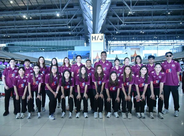 ทีมวอลเลย์บอลหญิงไทย ออกเดินทางแล้ว! "โค้ชอ๊อต" รับงานหนักเปิดสนามดวล ญี่ปุ่น