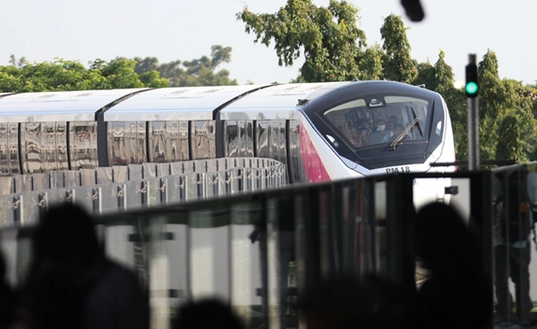 รถไฟฟ้าสายสีชมพู ปรับรูปแบบการเดินรถใหม่ ตั้งแต่ 1 เมษายน เป็นต้นไป