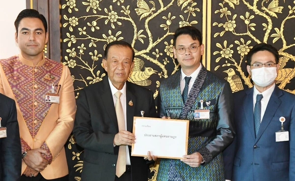 ภูมิใจไทย ยื่นหนังสือประธานสภาฯ ให้เปิดประชุมสภาฯ เลือกนายกฯ 