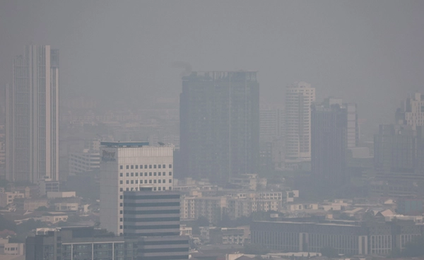 ฝุ่น PM 2.5 ภัยเงียบทำร้ายผิวหนัง สัมผัสฝุ่นต่อเนื่อง เป็นปัจจัยหนึ่งที่ทำให้ผิวเสื่อมชรา