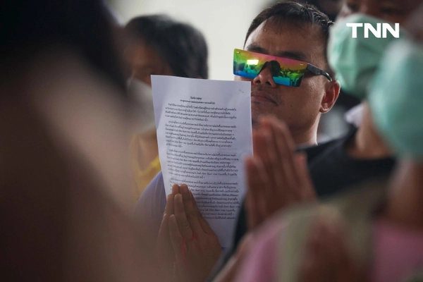 รูป-ทำบุญ สวดพระพุทธมนต์ เพื่อผู้ประสบภัยและผู้สูญหายเหตุแผ่นดินไหว กรณีตึกถล่ม-5