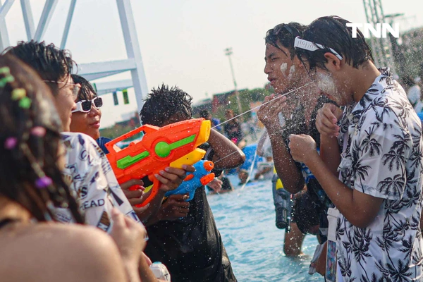 รูป-สาดความสุขสงกรานต์สนามหลวงวันแรก ชูเป้าหมาย 1 ใน 10 สุดยอดประเทศเฟสติวัลระดับโลก-10