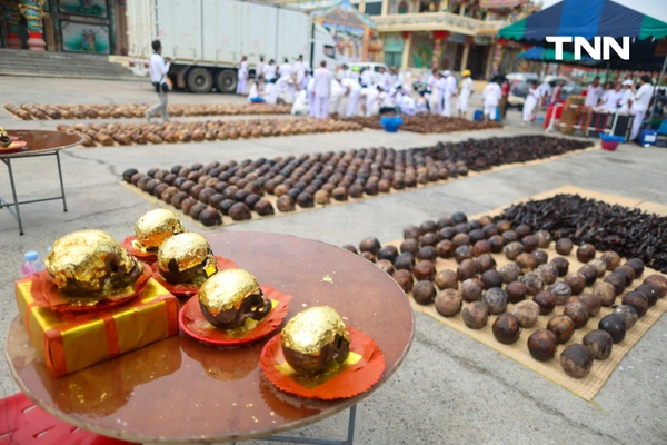 รูป-แปะแผ่นทองกระโหลกศพไร้ญาติ “เลือกหัวหน้าผี” ตามความเชื่อส่วนหนึ่งในพิธีล้างป่าช้า-25