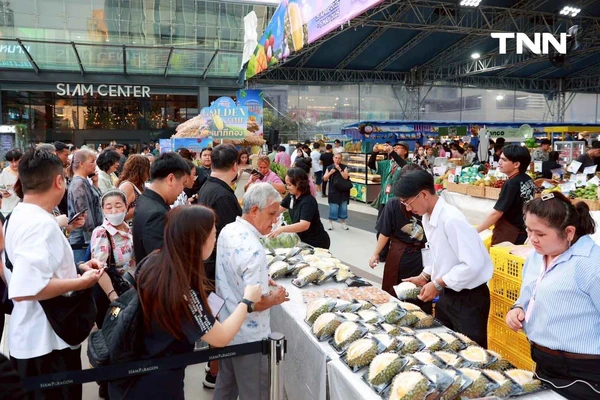 รูป-สยามพารากอน สนับสนุนเกษตรกรไทยจาก 78 แหล่งทั่วประเทศ อิ่มไม่อั้นกับบุฟเฟต์ทุเรียน 11 วัน 77 รอบ-5