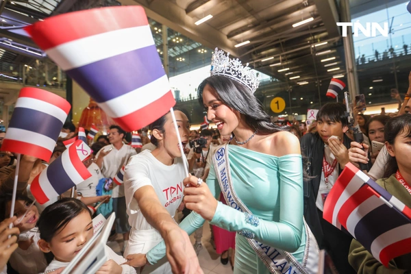 รูป-ประมวลภาพ แฟนนางงามร่วมส่ง “โอปอล-สุชาตา” ชิงมงฟ้าที่อินเดีย -9