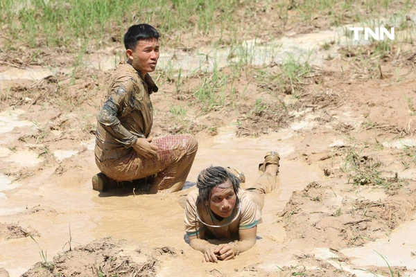 รูป-อลังการขึ้นสู่ฟ้า งานประเพณีบุญบั้งไฟตะไลล้าน บ้านกุดหว้า จ.กาฬสินธุ์-14