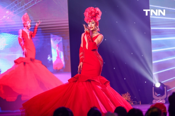 รูป-โชว์อลังการ “Thailand’s Drag Star 2025” การประกวดแดร็กรูปแบบนางงามครั้งแรกของเมืองไทย-14
