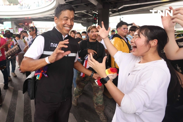 รูป-นายกฯ นำขบวนพาเหรดเปิดงาน “Bangkok Pride Parade 2025” ปักหมุดดึงดูดนักท่องเที่ยวจากทั่วโลก-36