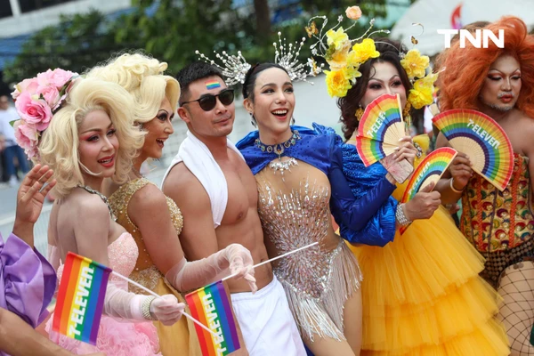 รูป-นายกฯ นำขบวนพาเหรดเปิดงาน “Bangkok Pride Parade 2025” ปักหมุดดึงดูดนักท่องเที่ยวจากทั่วโลก-4