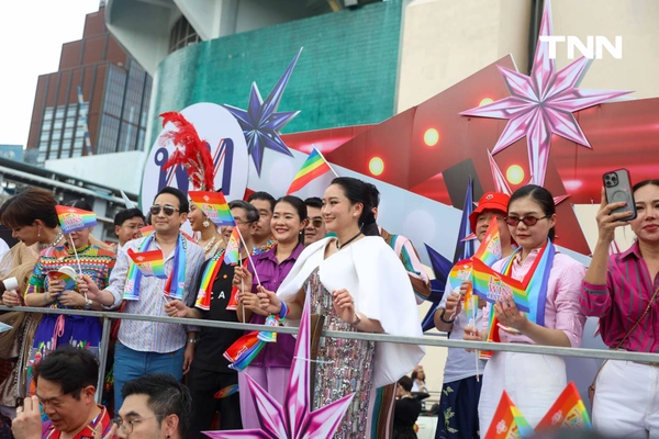 รูป-นายกฯ นำขบวนพาเหรดเปิดงาน “Bangkok Pride Parade 2025” ปักหมุดดึงดูดนักท่องเที่ยวจากทั่วโลก-7