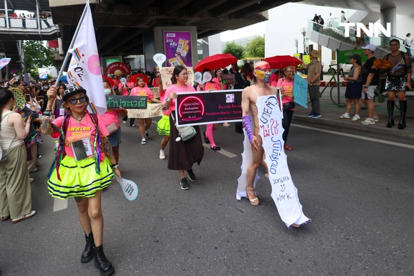 รูป-นายกฯ นำขบวนพาเหรดเปิดงาน “Bangkok Pride Parade 2025” ปักหมุดดึงดูดนักท่องเที่ยวจากทั่วโลก-46