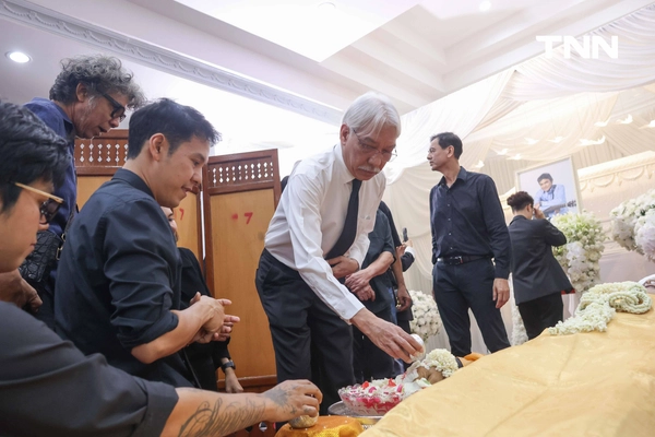 รูป-สุดอาลัย ‘ไพโรจน์ สังวริบุตร’-26