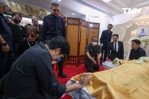 รูป-สุดอาลัย ‘ไพโรจน์ สังวริบุตร’-11