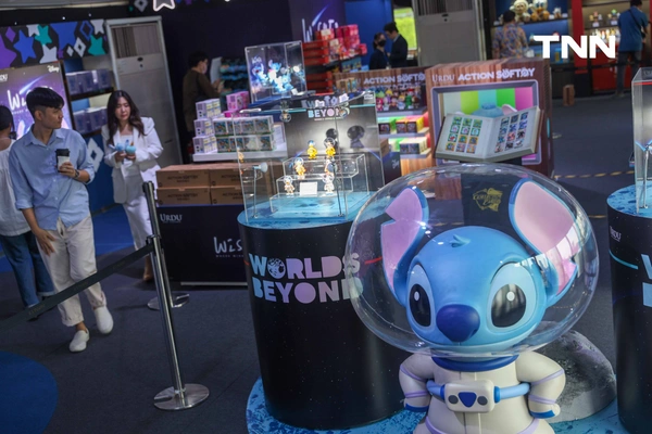 รูป-แชะภาพกับ Wisher Stitch สูง 7 เมตร พร้อม Art Toy คอลเลกชัน "Disney Wisher Series"ครั้งแรกในประเทศไทย-11