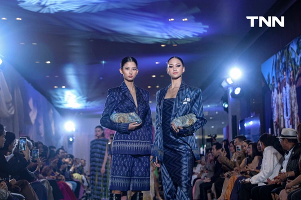 รูป-เจ้าฟ้าสิริวัณณวรีฯ ทรงนำหัตถศิลป์ที่รังสรรค์จากผ้าไทยสู่เวทีโลกเชิดชูจิตวิญญาณแห่งช่างฝีมือไทย-10