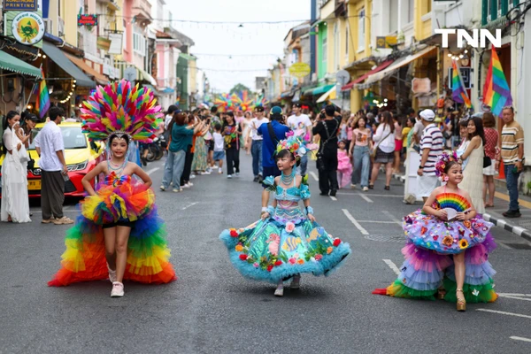 รูป-ภูเก็ตส่งท้ายงาน Pride 2025 ตื่นตากับขบวนพาเหรดสุดยิ่งใหญ่-20