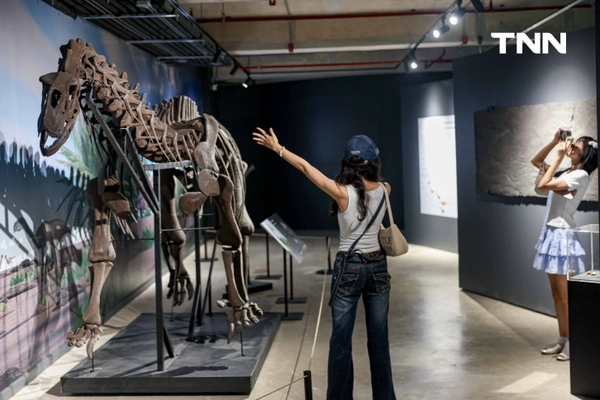 รูป-‘Thainosaur’ เมื่อไดโนเสาร์ไทยกลับมามีชีวิตอีกครั้ง สมจริงทุกรายละเอียด อวดสีสันแท้ที่โลกไม่เคยรู้ -18