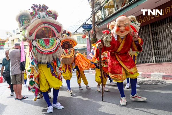 รูป-“เชิดสิงโตสองแผ่นดิน เทิดไท้องค์ราชัน” เฉลิมพระเกียรติในหลวง 73 พรรษา-24