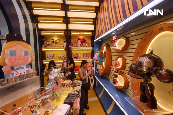 รูป-POP MART เปิดตัว Global Landmark Store แห่งแรกในไทย ริมแม่น้ำเจ้าพระยา ณ ชั้น 7 ICONSIAM-27