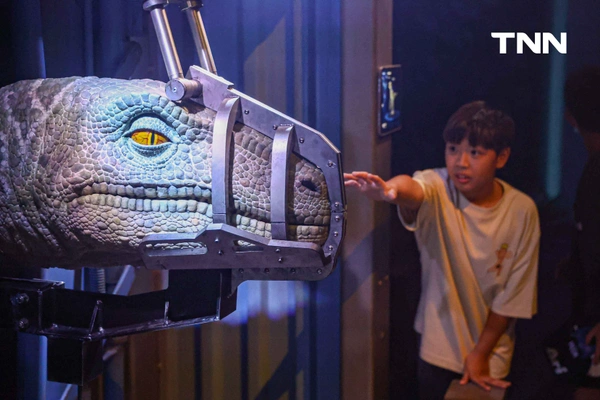รูป-มุ่งสู่โลกดึกดำบรรพ์ Jurassic World: The Experience อิมเมอร์ซีฟสุดยิ่งใหญ่ท่ามกลางไดโนเสาร์เสมือนจริงใจกลางกรุงเทพฯ -11