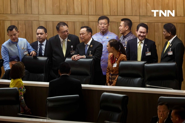 รูป-ประมวลภาพ “อนุทิน ชาญวีรกูล” นายกรัฐมนตรี คนที่ 32-27