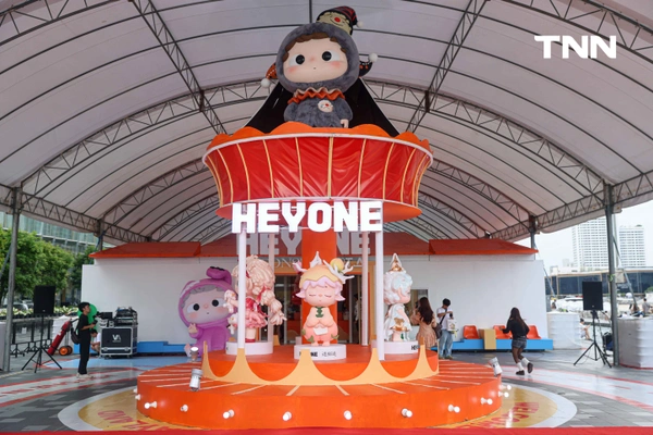 รูป-ไอคอนสยาม จับมือ HEYONE และ MORE THAN ARTS & TOYS เนรมิตดินแดนแสนสนุกสุดน่ารักเปิด Pop-up Store ที่ใหญ่ที่สุดริมแม่น้ำเจ้าพระยา -7