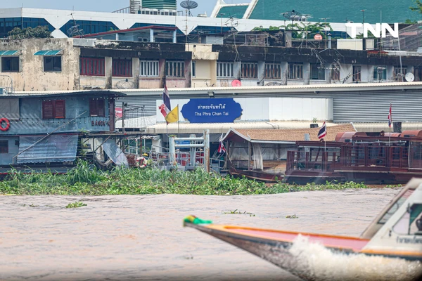 รูป-ระดับน้ำเพิ่มสูงขึ้น เฝ้าระวังฝนตกหนัก และน้ำท่วมรอการระบายในพื้นที่ชุมชน-8