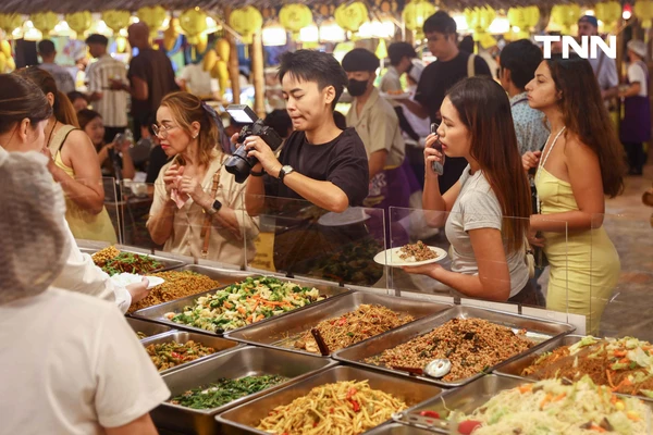 รูป-ไอคอนสยาม - เมืองสุขสยาม กินเจคึกคัก ชูอาหารฟิวชั่น “ฟัวกราส์เจ-สปาเก็ตตี้ซอสหลนน้ำชุบหยำเจ” เปิดมิติใหม่เทศกาลกินเจ-7