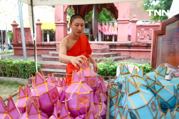 รูป-มนต์เสน่ห์แสงล้านนา ลำพูนสว่างไสว ชวนเที่ยวงาน "โคมแสนดวงที่เมืองลำพูน ประจำปี 2568"-6
