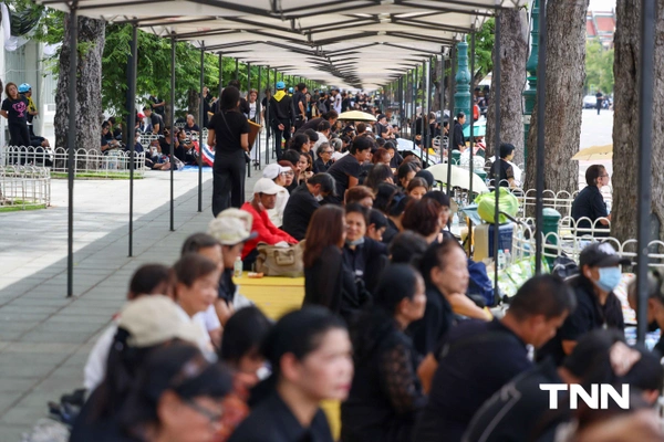 รูป-ประมวลภาพ ขบวนเชิญพระบรมศพ สมเด็จพระพันปีหลวง สู่พระบรมมหาราชวัง-37