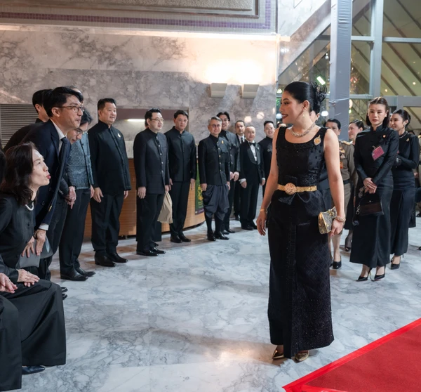 รูป-เจ้าฟ้าสิริวัณณวรีฯ ทอดพระเนตรการแสดงโขนมูลนิธิส่งเสริมศิลปาชีพฯ-6