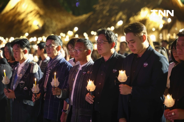 รูป-เที่ยวงานภาคเหนือหน้าหนาว “เทศกาลสีสันกาสะลอง 2025” ชม “ต้นคริสต์มาสหมอกพันวา” ถ่ายทอดอัตลักษณ์ของ 4 ชนเผ่าจากยอดดอยสูง-5