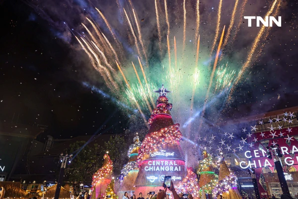 รูป-เที่ยวงานภาคเหนือหน้าหนาว “เทศกาลสีสันกาสะลอง 2025” ชม “ต้นคริสต์มาสหมอกพันวา” ถ่ายทอดอัตลักษณ์ของ 4 ชนเผ่าจากยอดดอยสูง-20