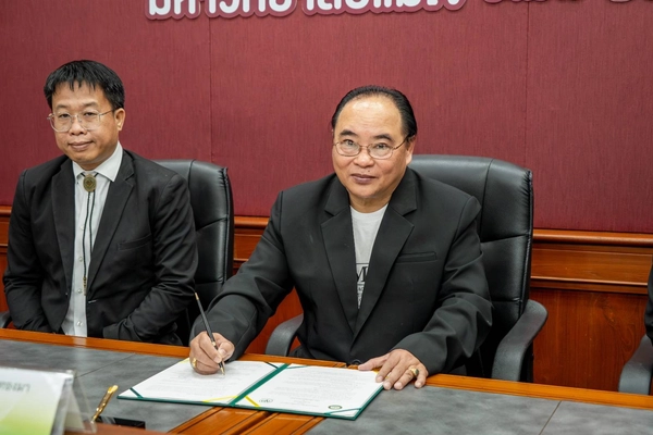 รูป-เครือซีพี MOU ม.แม่โจ้ ร่วมแก้ไขปัญหาหมอกควันไฟป่า PM2.5 จ.เชียงใหม่-2