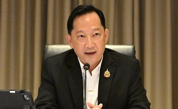 มท. เร่งวางกลไกแก้ปัญหาคนต่างด้าวเข้ามาตั้งถิ่นฐานและครอบงำธุรกิจในไทย