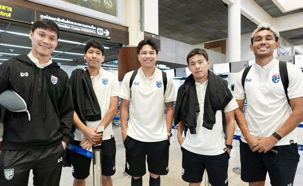 ฮัดสัน ให้นักเตะทีมชาติไทยพักเต็มที่ หลังเดินทางถึงจีน