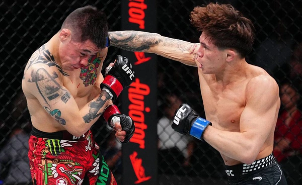 คาวานาฟ ทะยานขึ้น TOP10!   ไล่ต้อน โมเรโน UFC เม็กซิโก