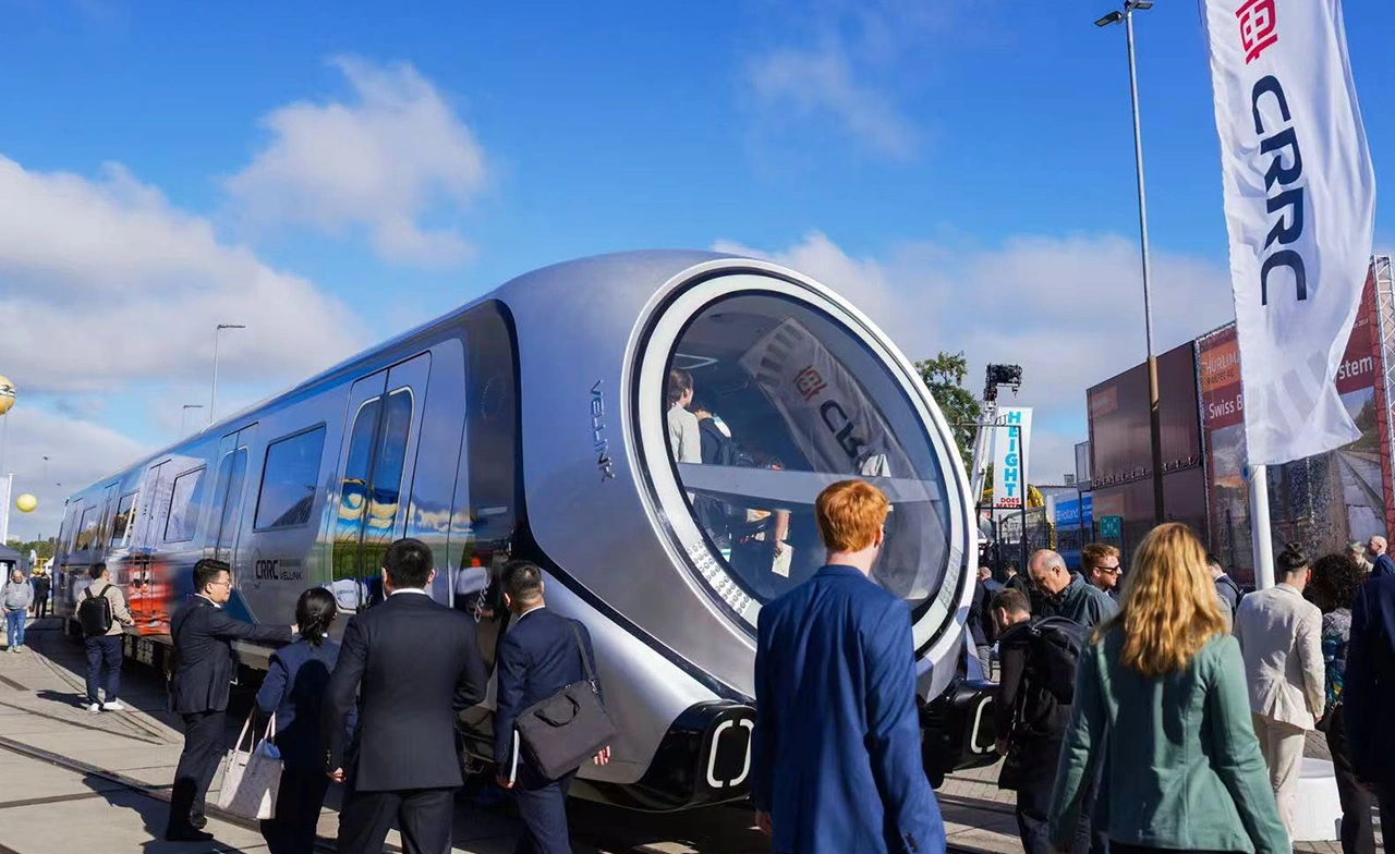 จีนเปิดตัว “รถไฟใต้ดิน AI” ขบวนแรกของโลก ชูนวัตกรรม Embodied Intelligence