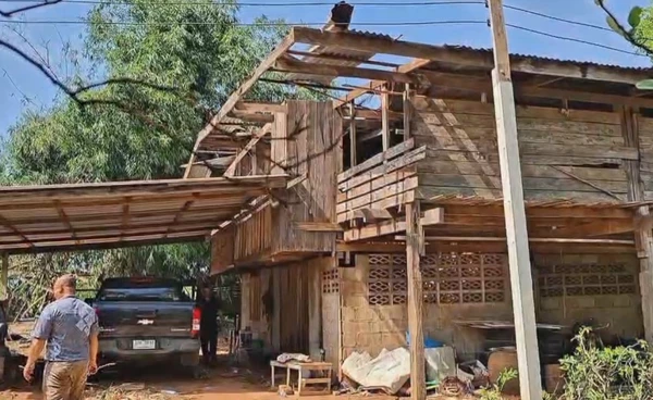 พายุฤดูร้อน ถล่ม “โคราช” บ้านเรือนพังเสียหาย 30 หลัง
