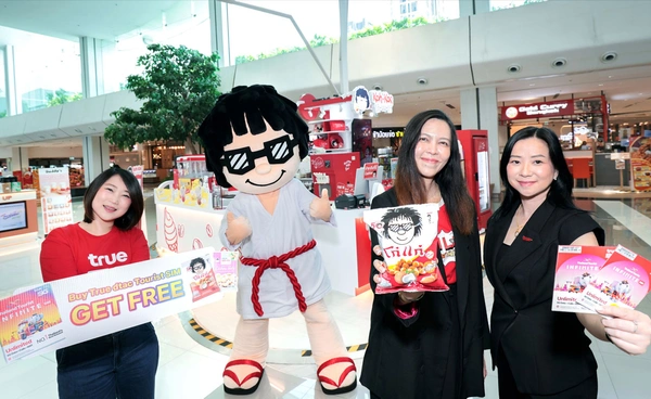 ทรู x โก๋แก่ เติมสีสันการเริ่มต้นทริปเมืองไทย กับ “Stay Connected, Stay Crunchy”
