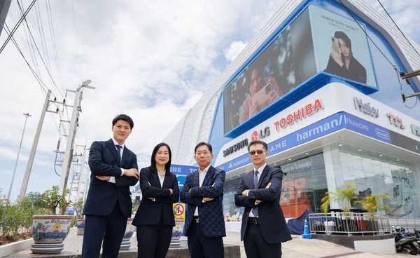 เปิดตัวอย่างเป็นทางการ“Siam T.V. Ruamchok – The 1st Flagship Store in Thailand”