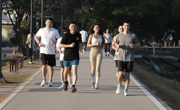 พรรครักชาติบุกเชียงใหม่ วิ่งหาเสียงอ่างแก้ว ช่วย “โค้ชเอก” ชูเชียงใหม่ของทุกคน