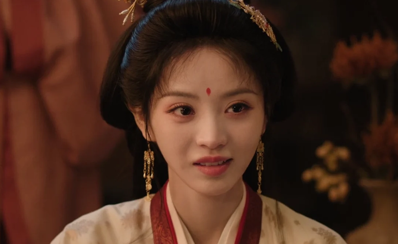 จุดสีแดงบนหน้าผากนางเอก "ปลดหน้ากาก" คืออะไร?