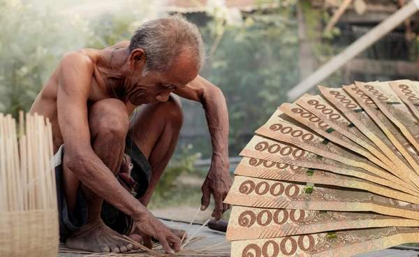 ปรับเบี้ยผู้สูงอายุ จาก 600 เป็น 3,000 บาท จริงหรือไม่? เช็กให้ชัวร์