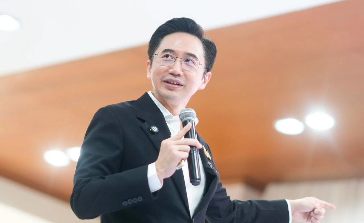 “ยศชนัน” เตรียมหารือปมย้าย “อุเทนถวาย” พรุ่งนี้ พร้อมรับฟังเสียงทุกฝ่าย