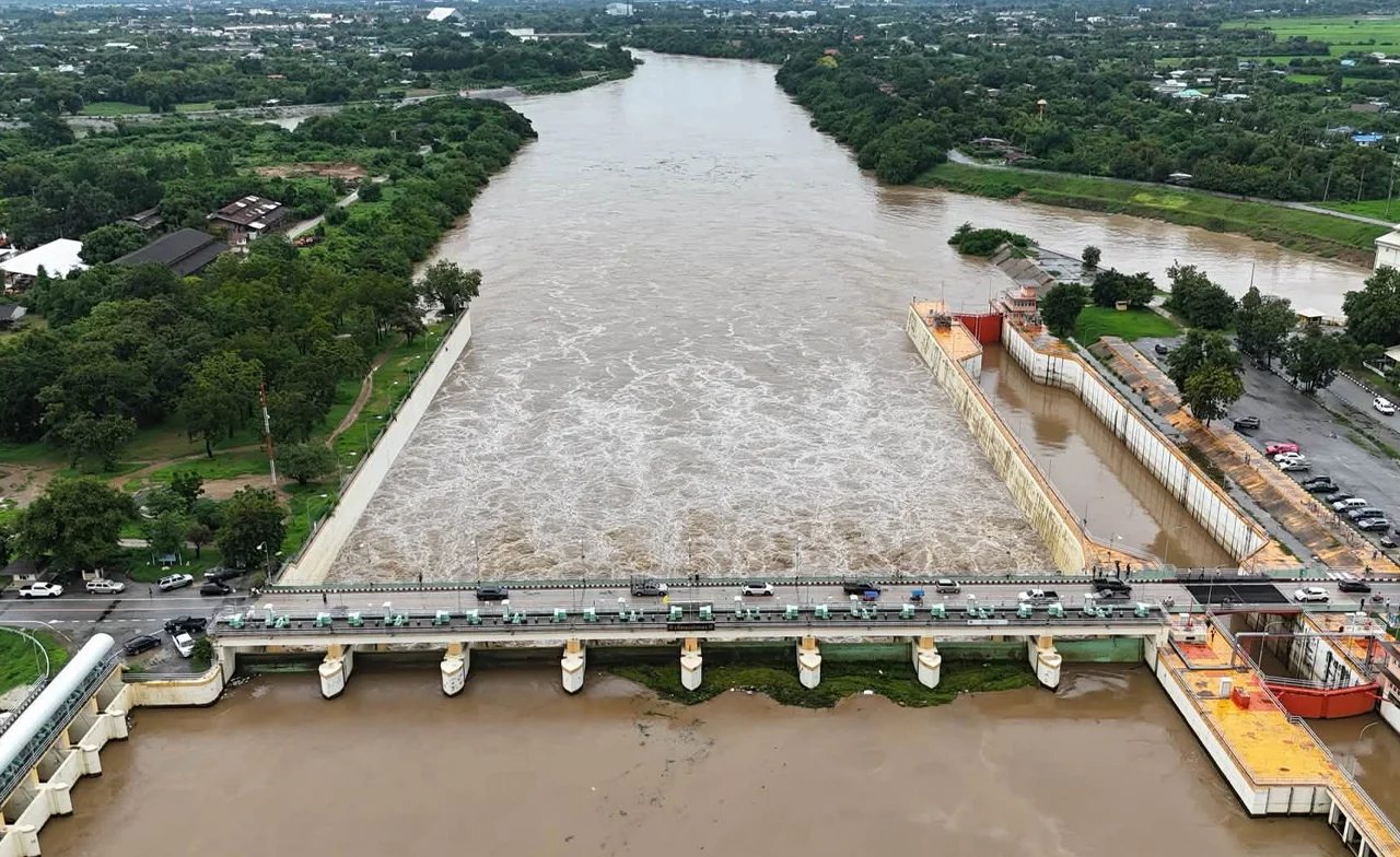 วิกฤตน้ำท่วมไทย จับตา 3 ปัจจัยเสี่ยง ฝนหนัก-น้ำเหนือ-น้ำทะเลหนุน