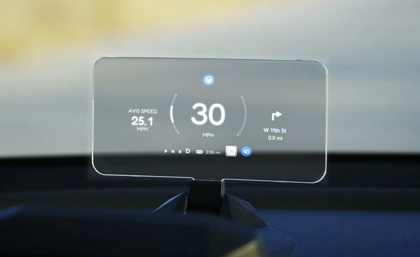 จอ HUD สำหรับ Tesla แสดงข้อมูลสำคัญ ในราคา 12,000 บาท