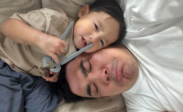 โพสต์แรก "แจ็ค แฟนฉัน" ถึงลูกชาย หลังเลิกอดีตภรรยา "ใบหม่อน"